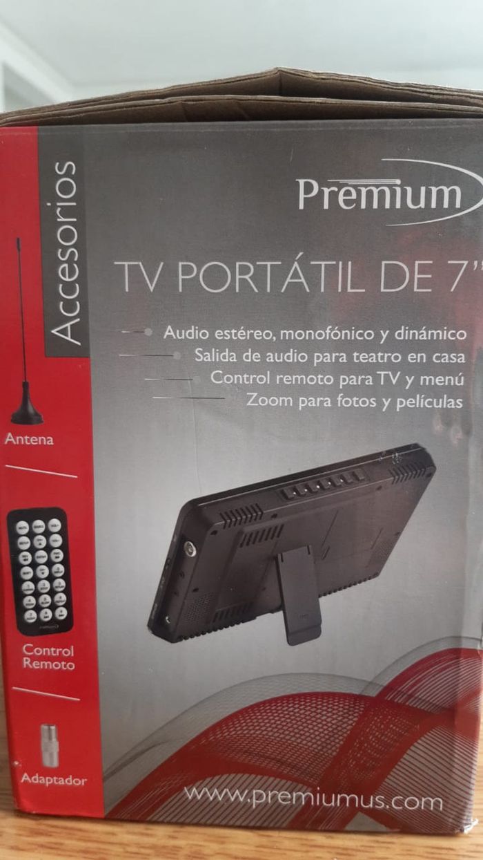 Peque Casa - Tv portátil de 7 PREMIUM Modelo PTV78 Entrada de
