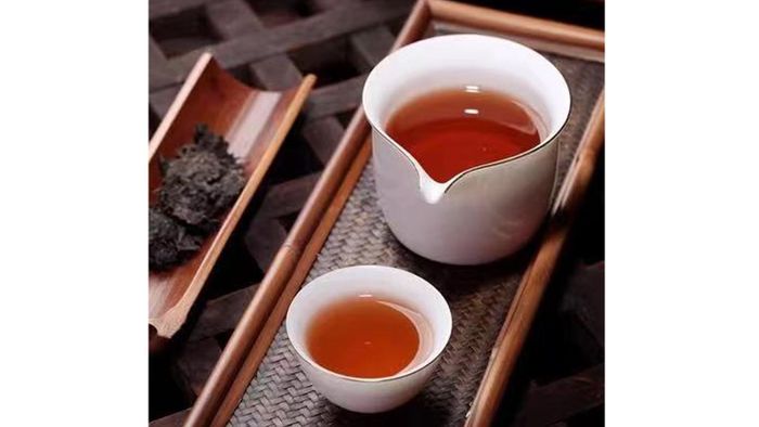 DealShaker: 中茶海堤茶叶十二金钗金牡丹岩茶红色罐100克。