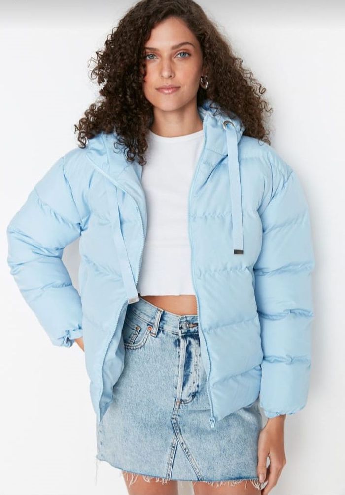 DealShaker: Blue Oversize Hooded Puffer Jacket